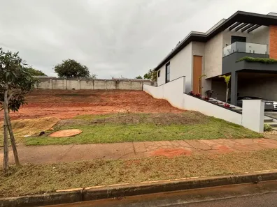 Lote/Terreno à venda, 300m² no Jardim Tereza Cristina, Jundiaí