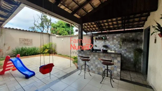 Casa com 4 Quartos para alugar, 212m² no Fonte Grande, Contagem