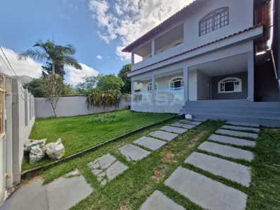 Casa com 3 Quartos à venda, 240m² no Nova Carapina I, Serra