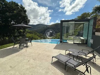 Casa de Condomínio com 3 Quartos para venda ou aluguel, 190m² no Pedro do Rio, Petrópolis