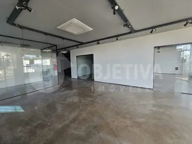Sala Comercial para alugar, 190m² no Fundinho, Uberlândia