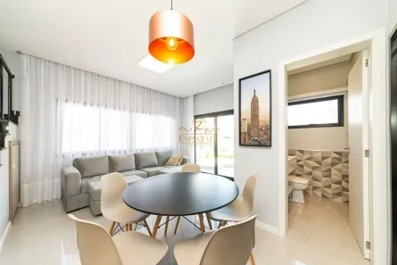 Casa de Condomínio com 3 Quartos para alugar, 140m² no Caiobá, Matinhos