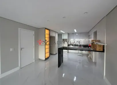 Apartamento com 3 Quartos para alugar, 175m² no Anhangabaú, Jundiaí