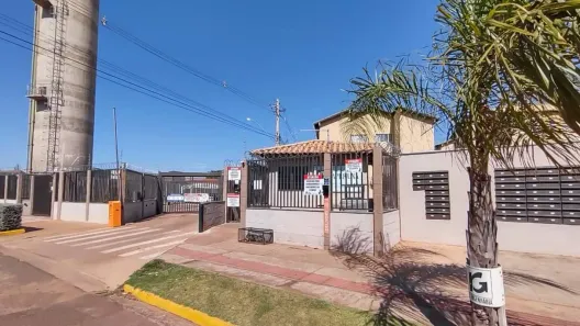 Apartamento com 2 Quartos para alugar, 42m² no Parque Residencial Rita Vieira, Campo Grande