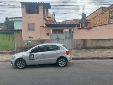 Casa com 5 Quartos à venda, 360m² no Lindéia (Barreiro), Belo Horizonte