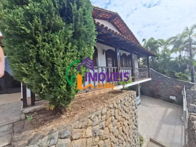 Casa com 3 Quartos à venda, 323m² no Caiçaras, Belo Horizonte