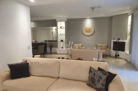 Casa com 3 Quartos para alugar, 235m² no Jardim Leonor Mendes de Barros, São Paulo