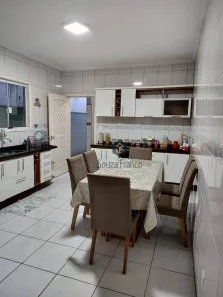 Sobrado com 3 Quartos à venda, 204m² no Mogi Moderno, Mogi das Cruzes