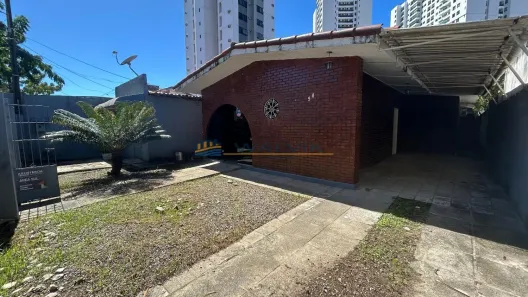 Casa com 3 Quartos à venda, 250m² no Imbiribeira, Recife
