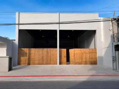 Sala Comercial para alugar, 130m² no Barra, Balneário Camboriú