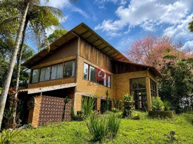 Casa com 3 Quartos para alugar, 282m² no Debossan, Nova Friburgo