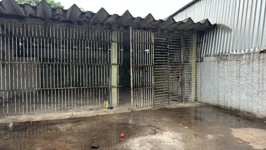 Galpão/Depósito/Armazém para alugar, 90m² no Guaratiba, Rio de Janeiro