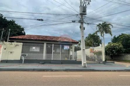 Casa com 5 Quartos à venda, 244m² no Parque Sagrada Família, Rondonópolis