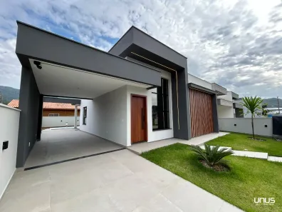 Casa com 3 Quartos à venda, 108m² no Forquilhas, São José