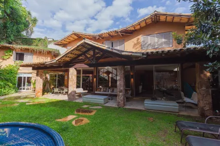 Casa com 6 Quartos à venda, 687m² no Chácara das Pedras, Porto Alegre