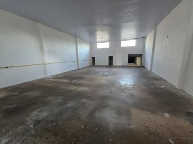 Galpão/Depósito/Armazém à venda, 501m² no Dom Bosco, Londrina