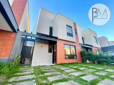 Casa com 3 Quartos à venda, 177m² no SIM, Feira de Santana