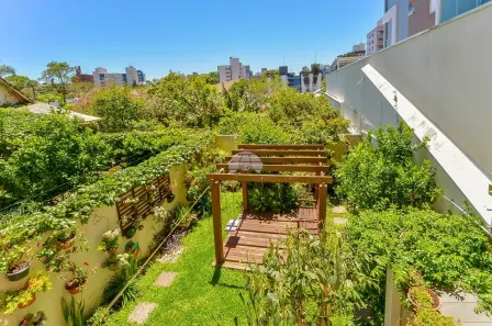 Sobrado com 3 Quartos à venda, 215m² no Bacacheri, Curitiba