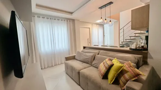 Casa de Condomínio com 3 Quartos à venda, 135m² no Saguaçu, Joinville