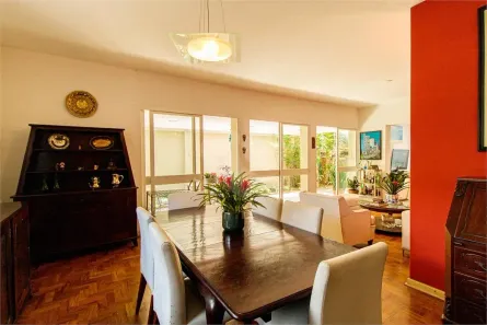 Casa com 4 Quartos à venda, 350m² no Pacaembu, São Paulo