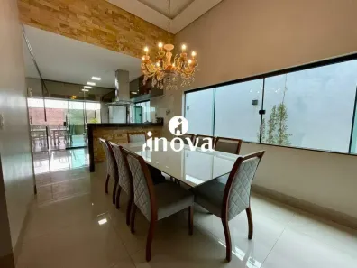 Casa com 4 Quartos à venda, 220m² no Parque das Laranjeiras II, Uberaba