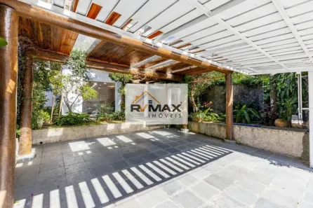 Sobrado com 5 Quartos à venda, 300m² no Continental, Osasco