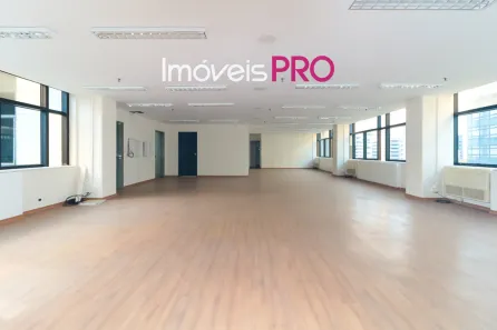 Sala Comercial à venda, 197m² no Cidade Monções, São Paulo