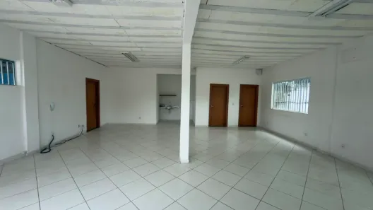 Lote/Terreno com 1 Quarto para alugar, 2000m² no Jardim Limoeiro, Serra
