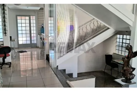 Sobrado com 4 Quartos à venda, 200m² no Campos do Iguaçu, Foz do Iguaçu