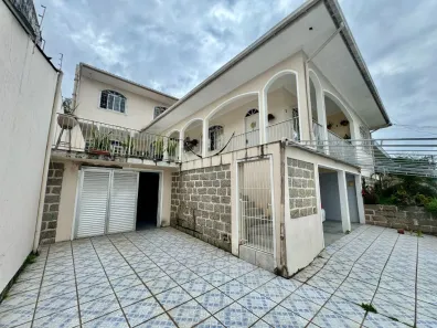 Casa com 3 Quartos à venda, 348m² no Capoeiras, Florianópolis