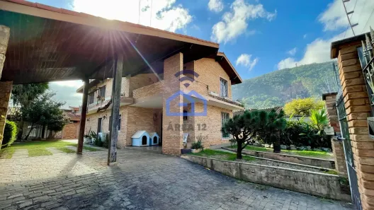 Sobrado com 10 Quartos à venda, 600m² no Sumaré, Caraguatatuba