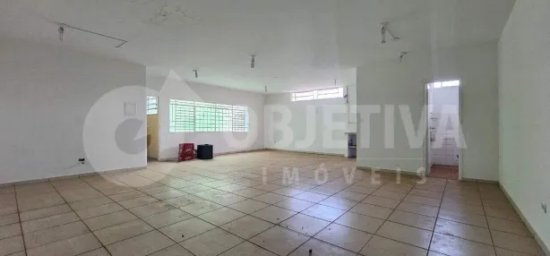 Sala Comercial para alugar, 90m² no Nossa Senhora Aparecida, Uberlândia