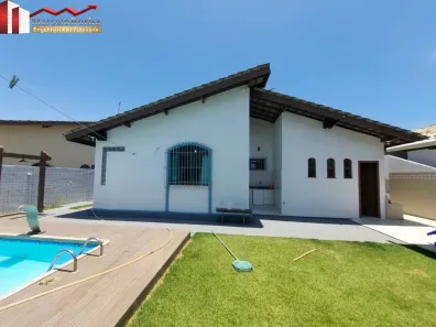 Casa com 4 Quartos para alugar, 225m² no Stella Maris, Salvador