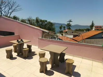 Casa com 6 Quartos à venda, 260m² no Ponta de Baixo, São José