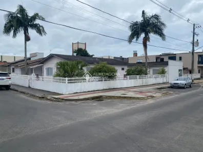 Casa com 3 Quartos à venda, 220m² no , Sombrio