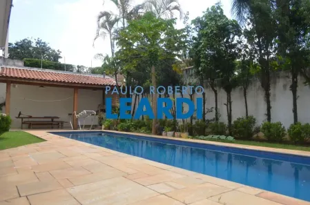Casa com 4 Quartos para venda ou aluguel, 710m² no Jardim Guedala, São Paulo