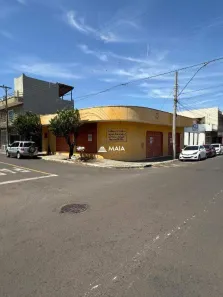 Sala Comercial para alugar, 135m² no Leblon, Uberaba