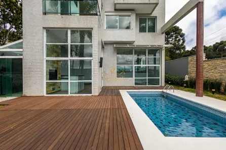 Casa de Condomínio com 5 Quartos para alugar, 595m² no São João, Curitiba