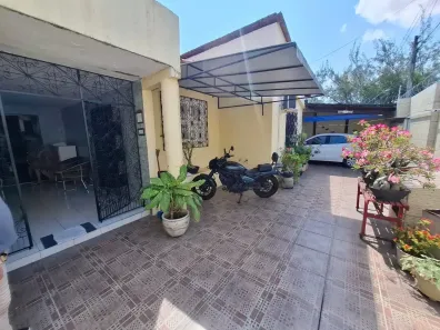 Casa com 4 Quartos à venda, 170m² no Vila Velha, Fortaleza