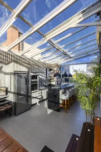 Sobrado com 3 Quartos à venda, 165m² no Campo Comprido, Curitiba