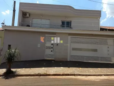 Sobrado com 4 Quartos à venda, 330m² no Jardim Residencial Ravagnani, Sumaré