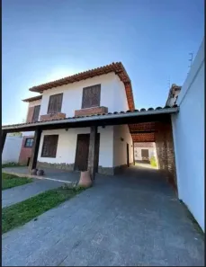 Casa com 5 Quartos à venda, 360m² no Piratininga, Niterói