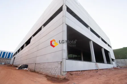 Galpão/Depósito/Armazém à venda, 3300m² no Macuco, Valinhos