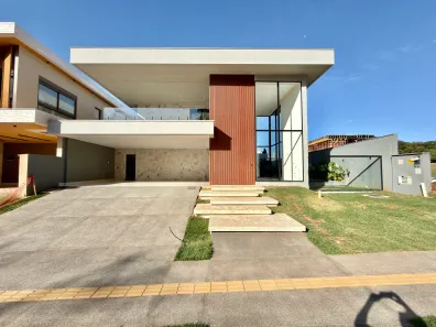 Sobrado com 4 Quartos à venda, 495m² no Jardins França, Goiânia