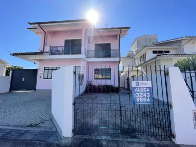 Apartamento com 2 Quartos para alugar, 40m² no Centro, Biguaçu