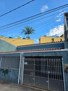 Casa com 2 Quartos à venda, 250m² no Centro, Macaé