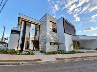Casa de Condomínio com 3 Quartos à venda, 255m² no Vila Popular, Itapetininga