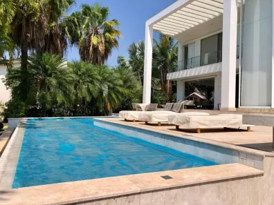 Casa com 5 Quartos à venda, 617m² no Loteamento Portal do Sol I, Goiânia