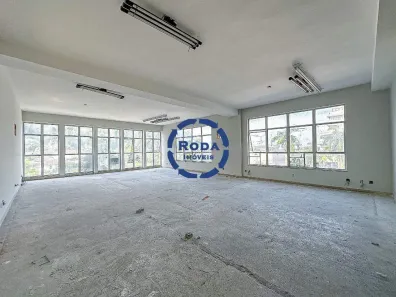 Prédio Comercial para alugar, 268m² no Vila Mathias, Santos