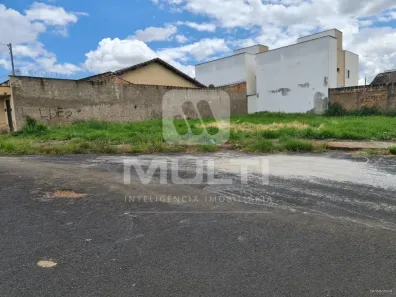 Lote/Terreno com 1 Quarto à venda, 341m² no Jardim Europa, Uberlândia